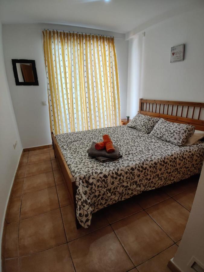 Habitación Privada Marina Botafoch 2 Habitación en casa particular *